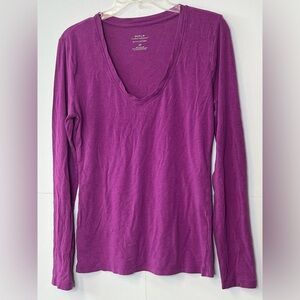 Women’s Banana Republic Timeless Tee Purple Long Sleeve - Size S/P